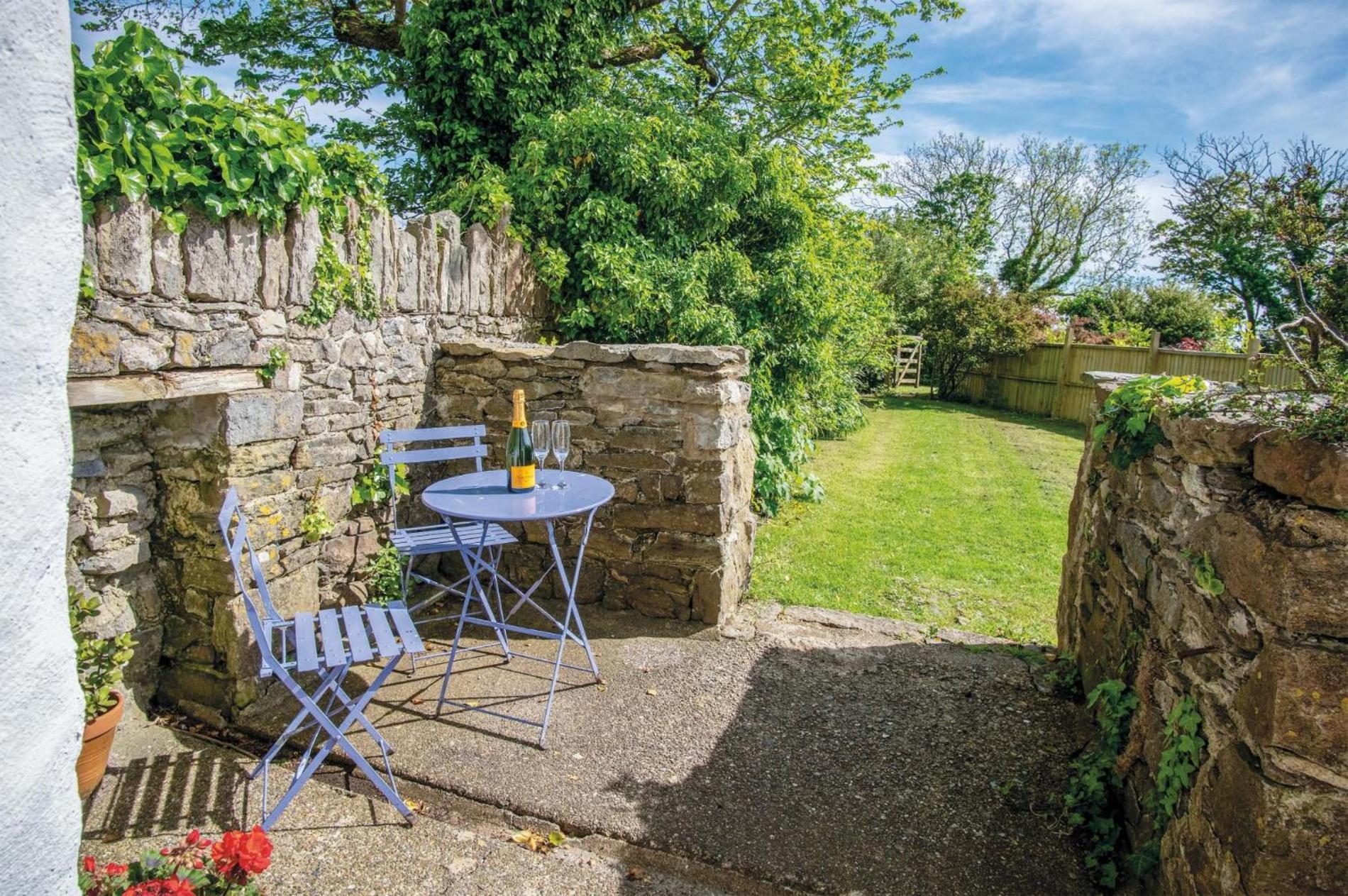 Soap Barn - 1 Bedroom Cottage - Manorbier Eksteriør billede